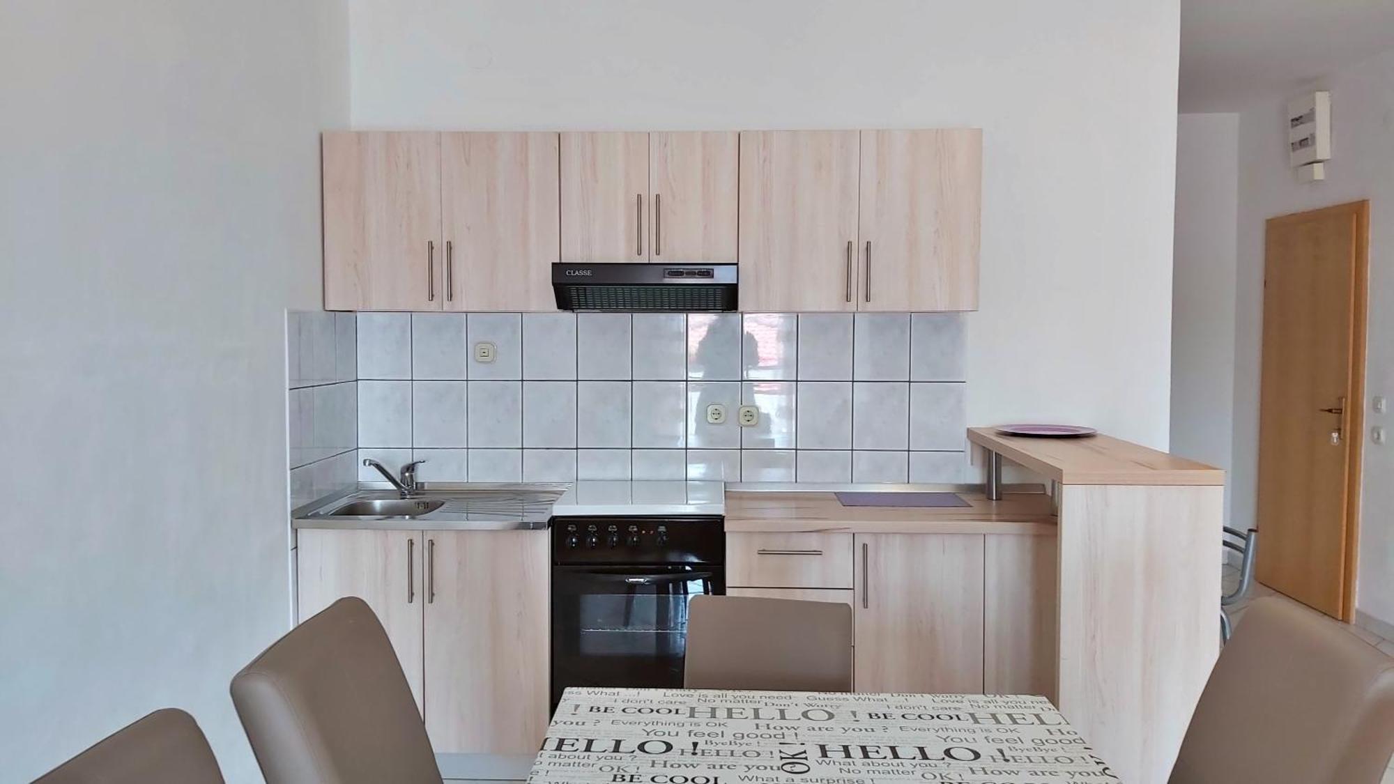 Apartments Zvone Omis Ruang foto