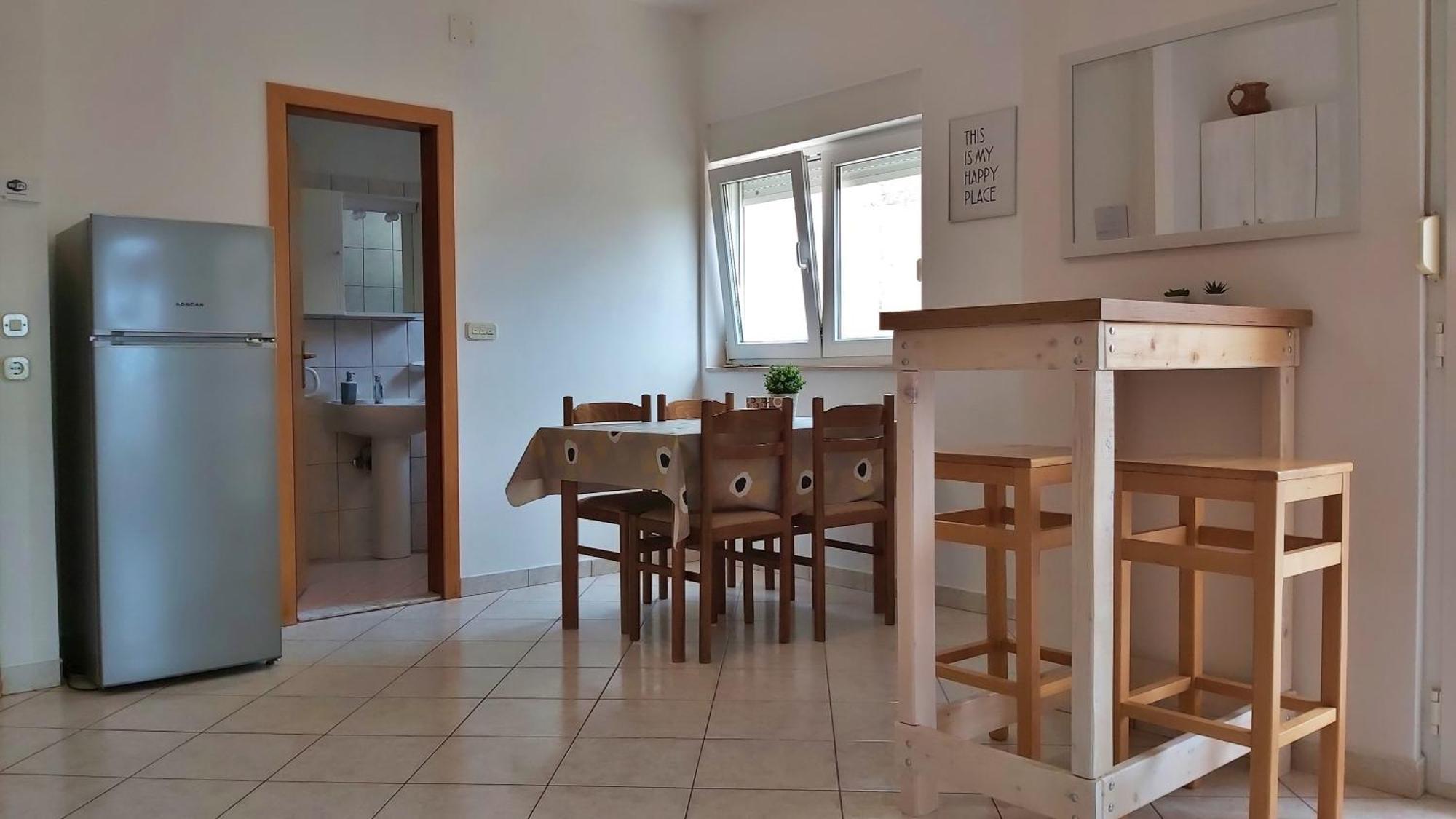 Apartments Zvone Omis Ruang foto