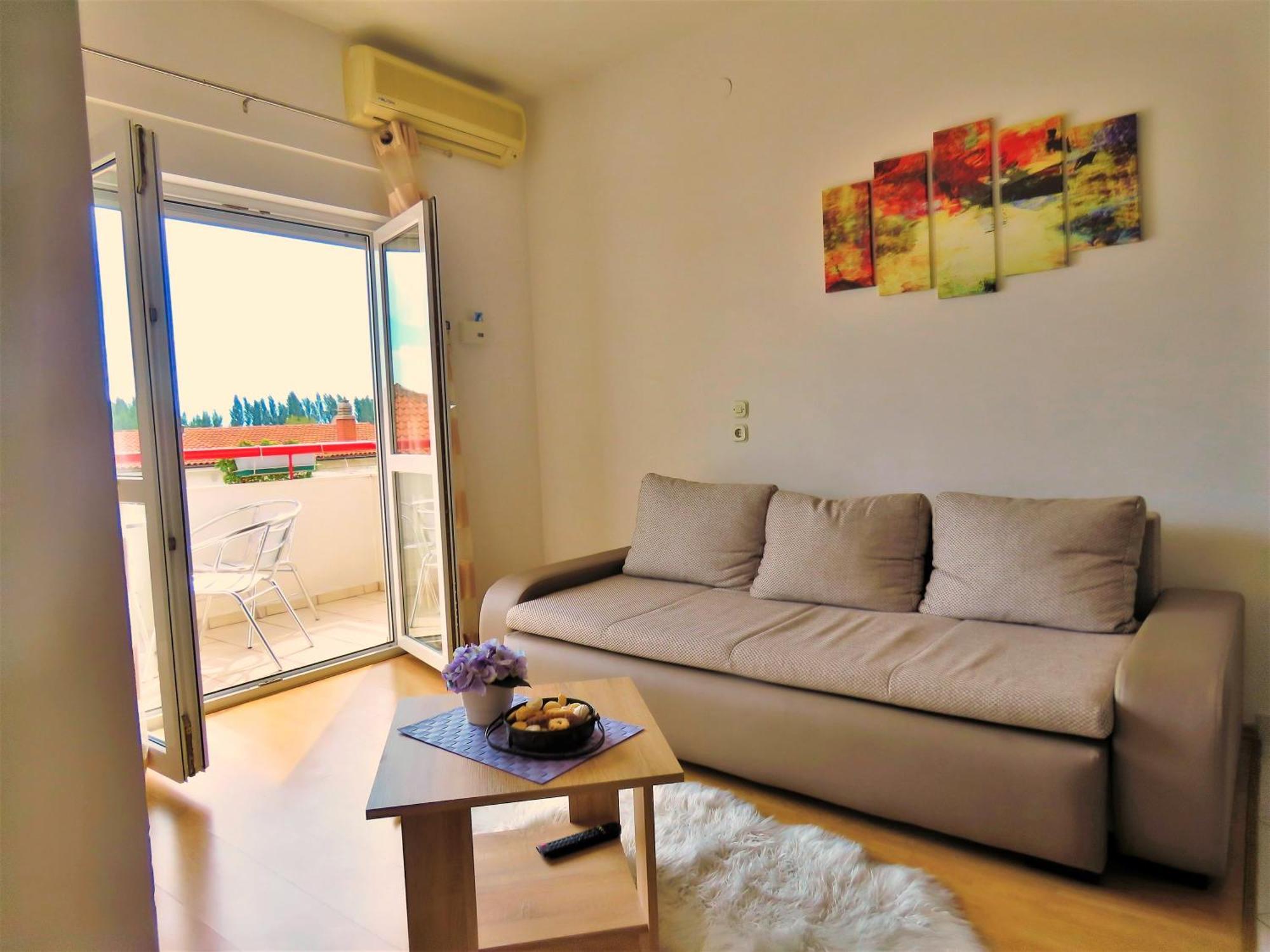 Apartments Zvone Omis Ruang foto