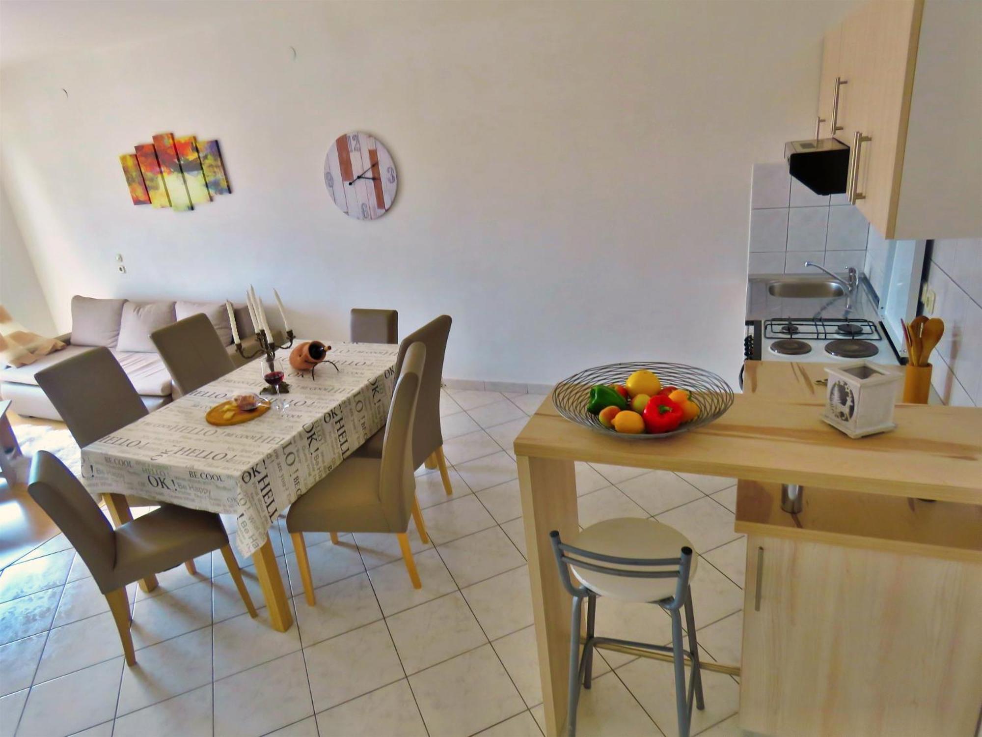 Apartments Zvone Omis Ruang foto