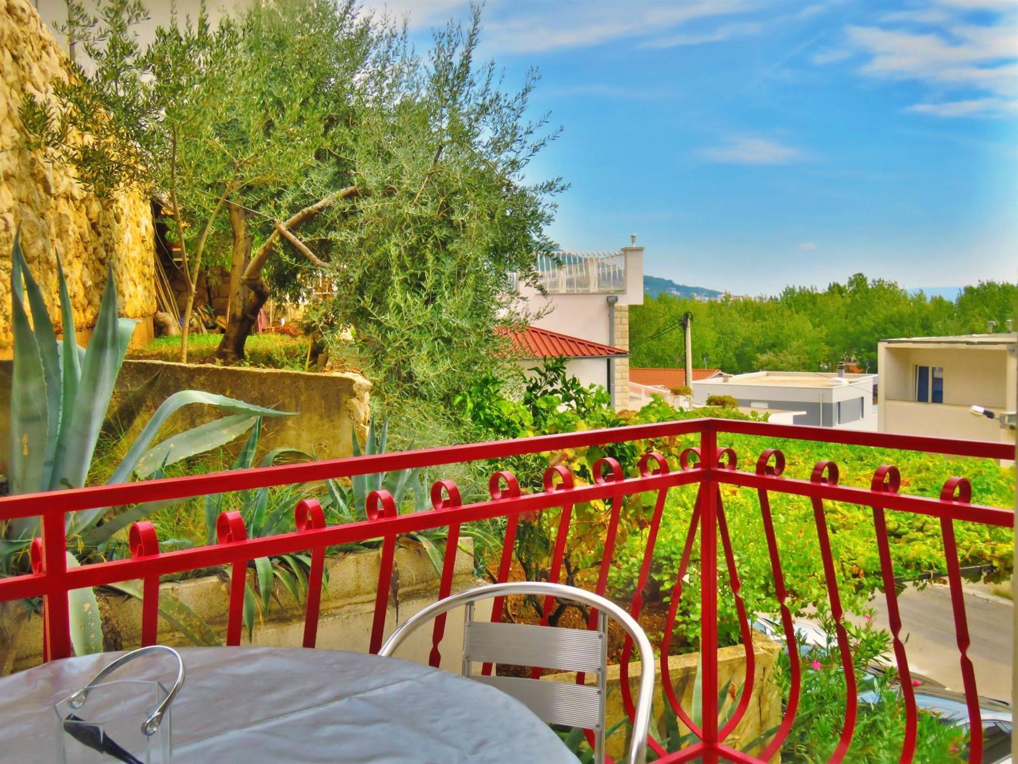 Apartments Zvone Omis Ruang foto
