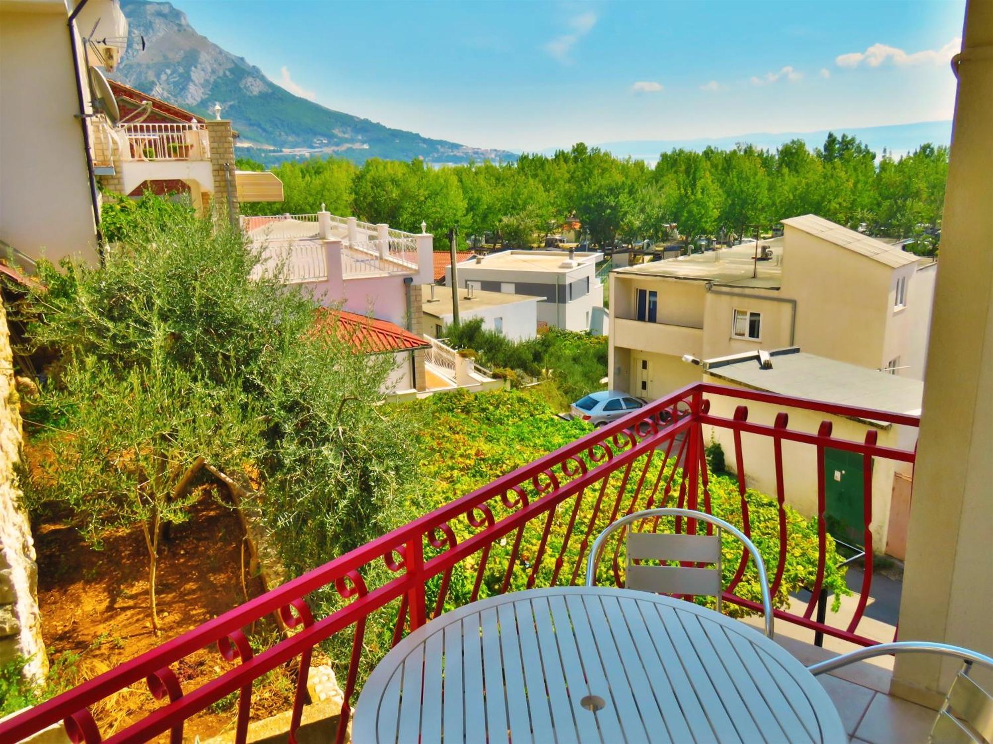 Apartments Zvone Omis Ruang foto