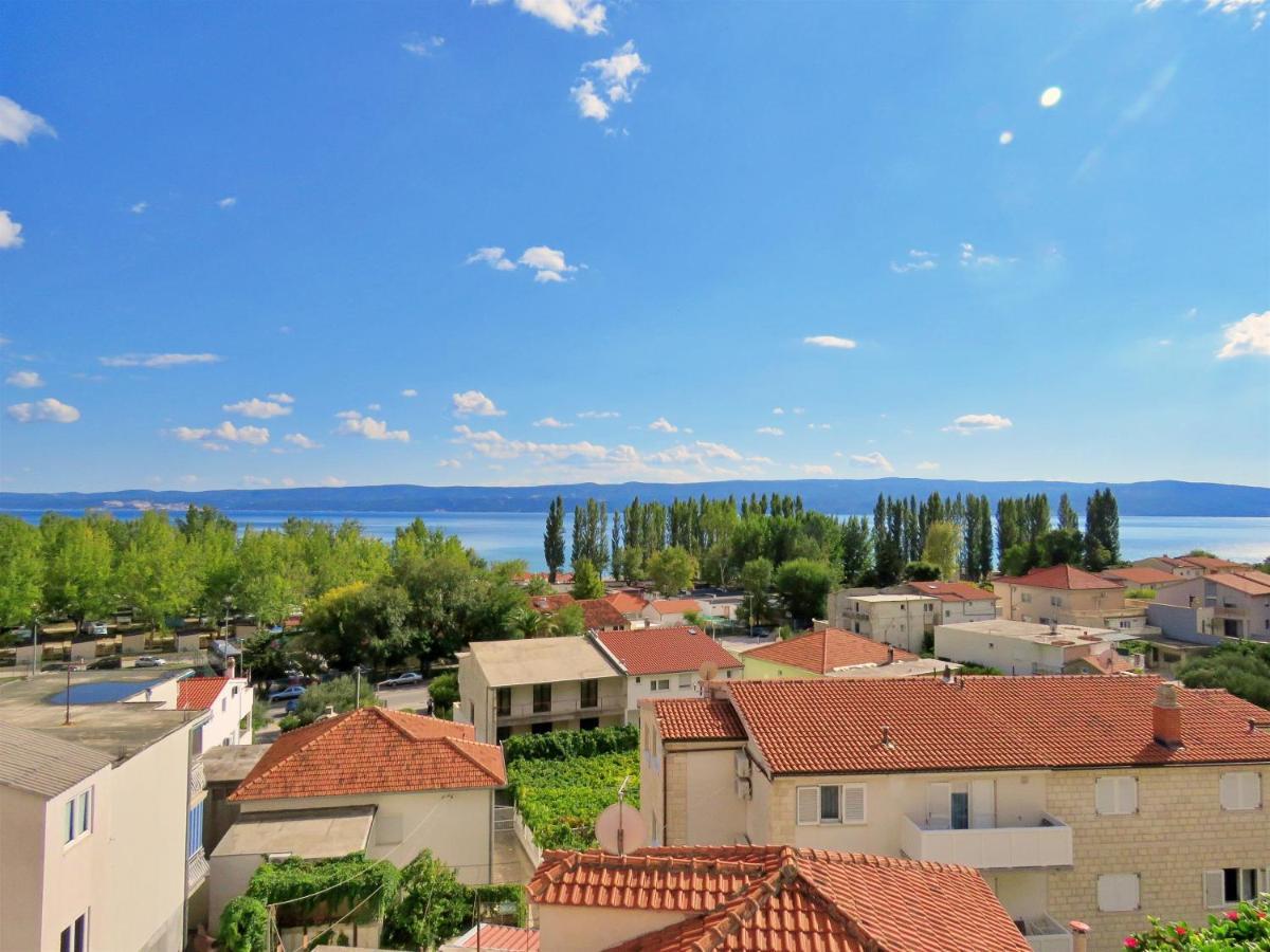 Apartments Zvone Omis Bagian luar foto